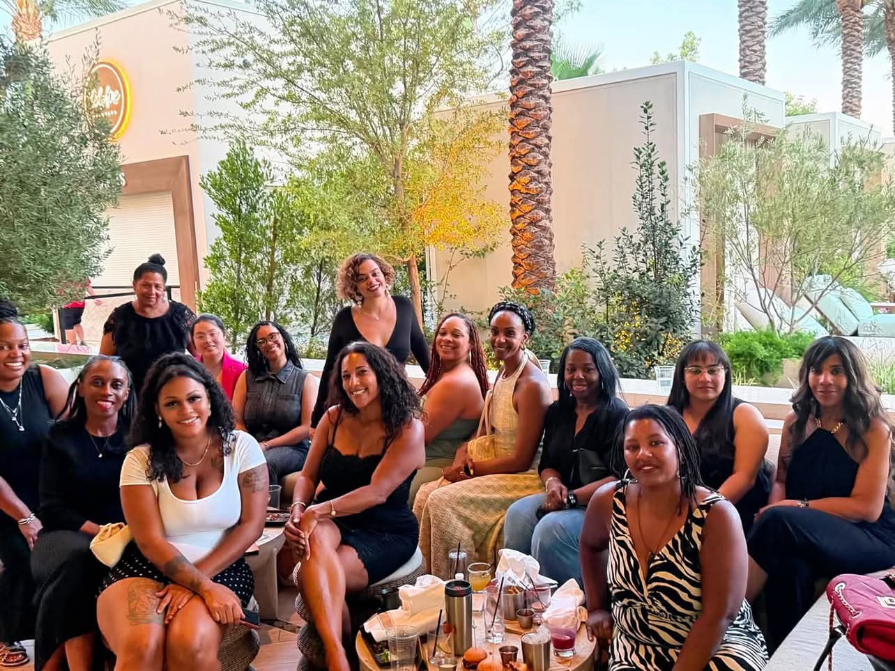 Women entrepreneurs gathered together at a WEPN experience